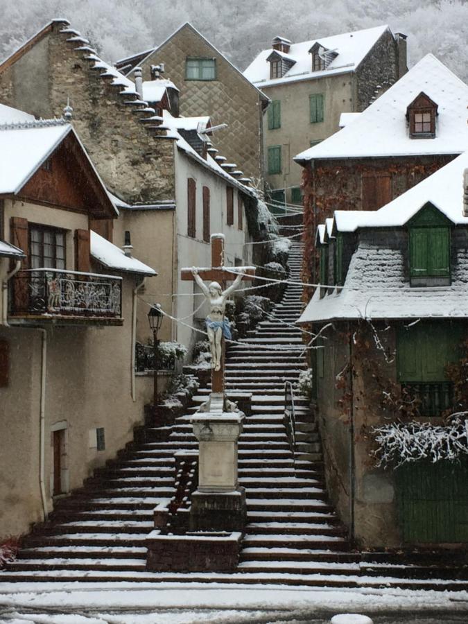Les Deux Rives Bed & Breakfast Cierp Eksteriør bilde